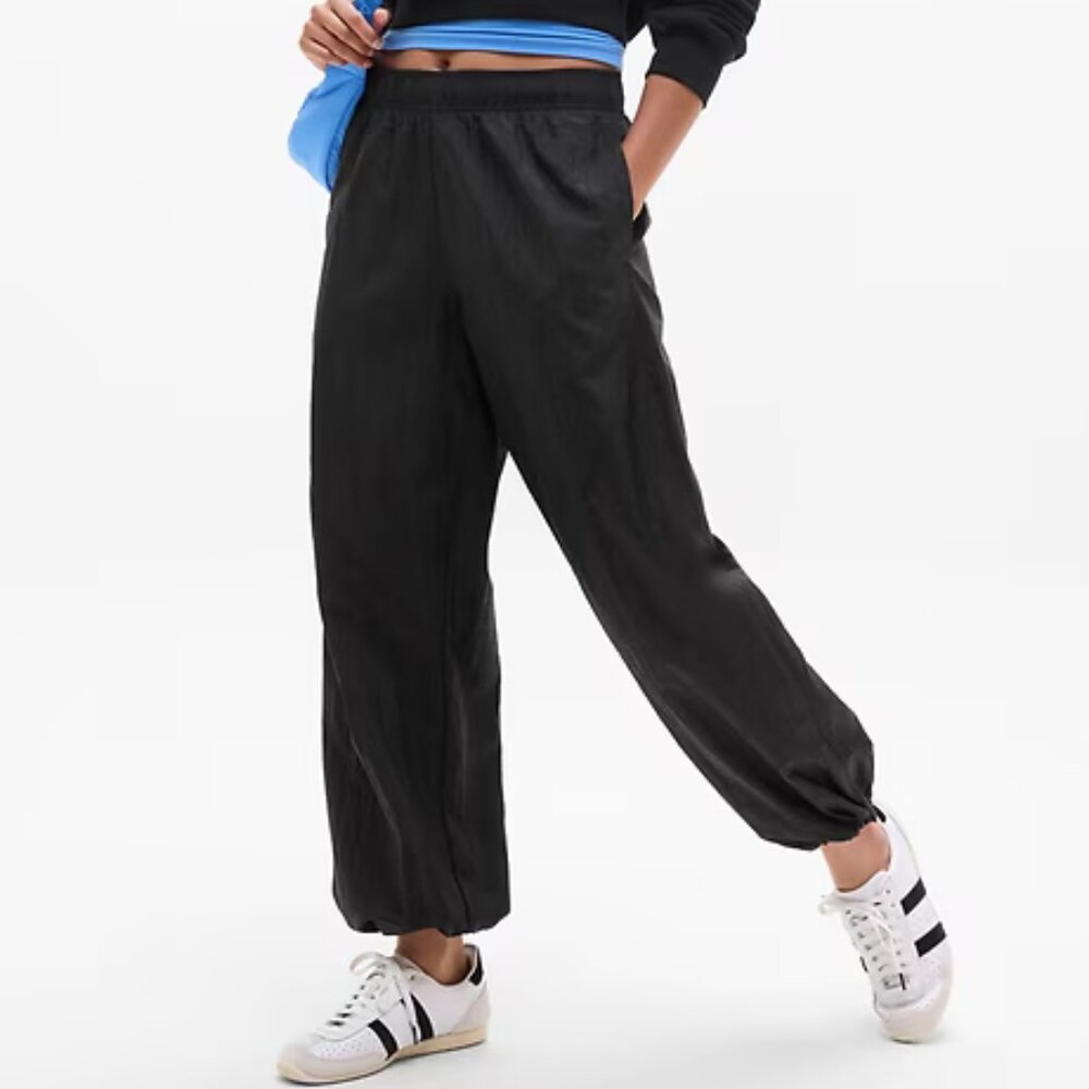 Athleta Lunar Utility Pant L Black NWT athleisure adjustable hem